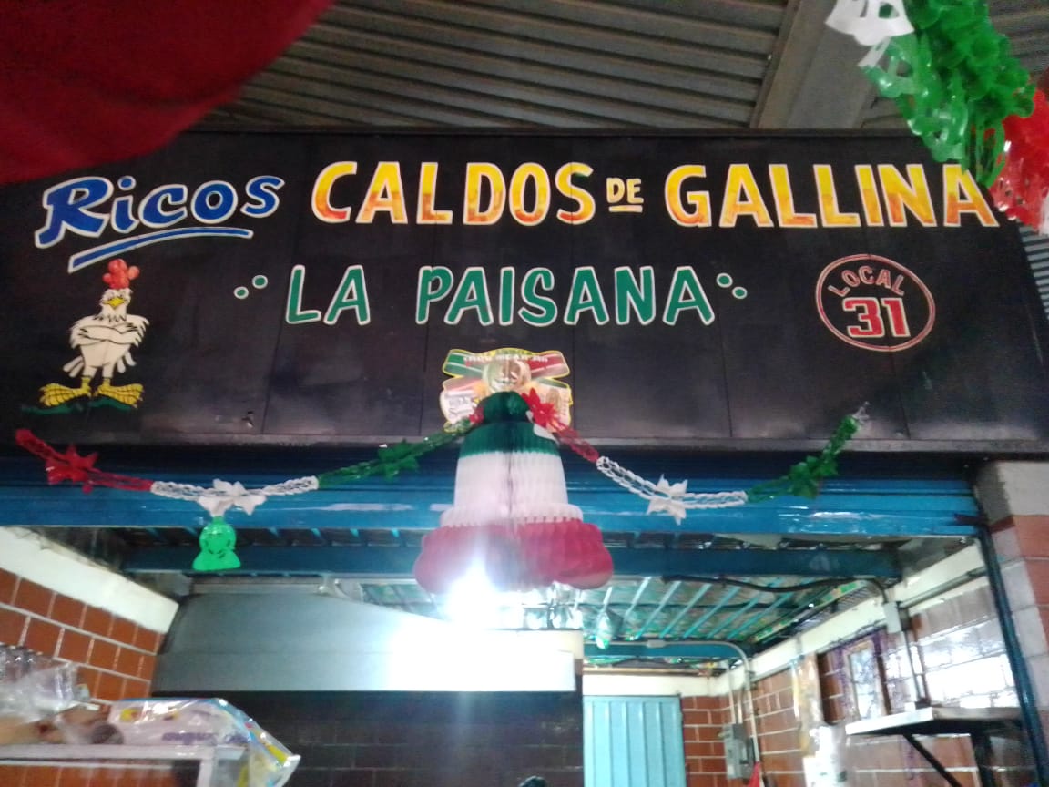 Mercado San Camilito-Caldos de Gallina La Paisana