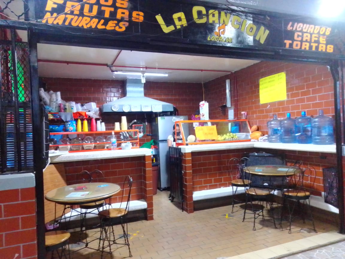 Mercado San Camilito - La Canción Jugos y frutas